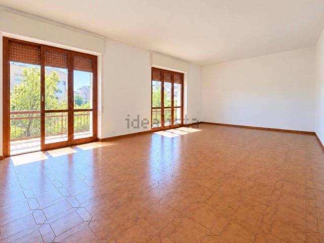 Appartamento in vendita di 150 m² in Via Francesco Petrarca, 57