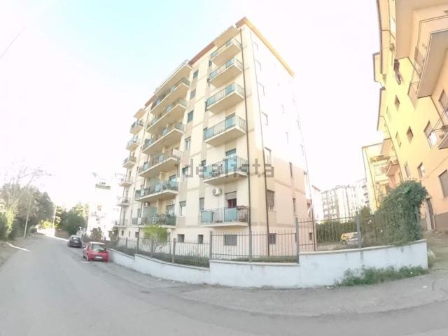 Appartamento in vendita di 150 m² in Via Fratelli Cervi, 19
