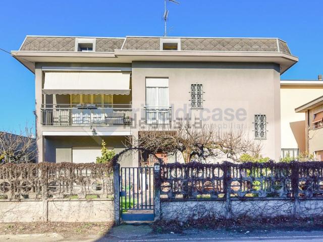 Appartamento in vendita di 150 m² in Via Fratelli Bandiera