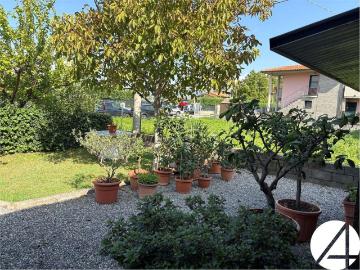 Appartamento in vendita di 150 m² in Via IV Novembre, 411