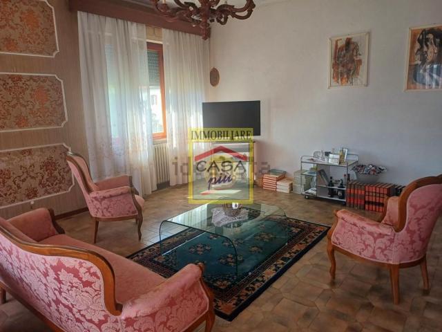 Appartamento in vendita di 150 m² in Via IV Novembre, 56