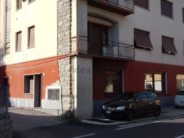 Appartamento in vendita di 150 m² in Via IV Novembre, 8