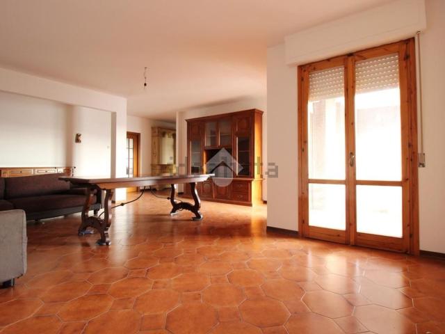 Appartamento in vendita di 150 m² in Via Ottavio Rinuccini