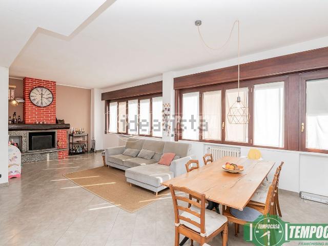 Appartamento in vendita di 150 m² in Via L. Tolstoi, 33