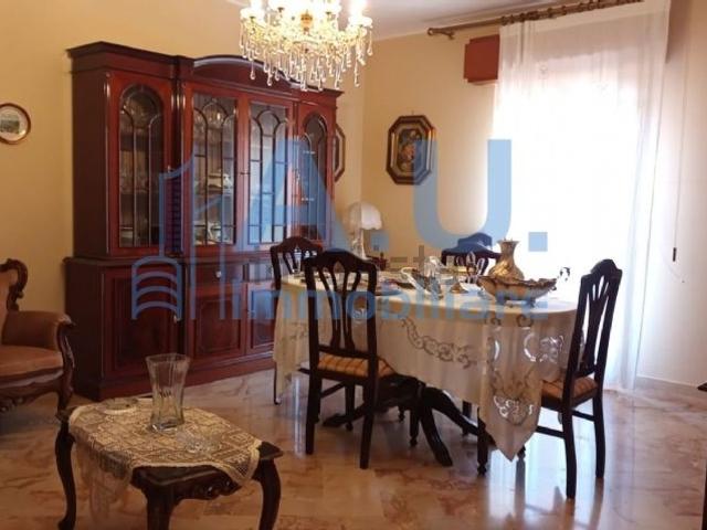 Appartamento in vendita di 150 m² in Via Loreto, 197