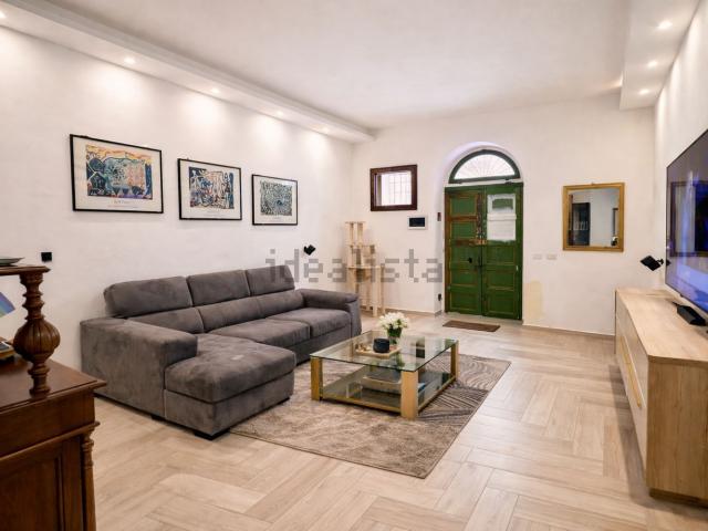 Appartamento in vendita di 150 m² in Via Liguori, 3