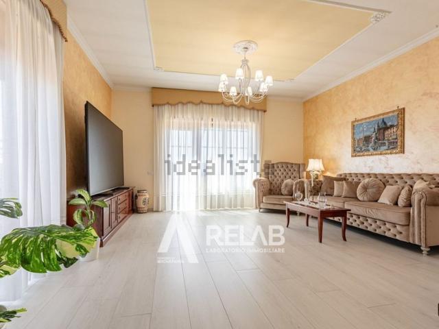 Appartamento in vendita di 150 m² in Via Luigi Biondi, 4
