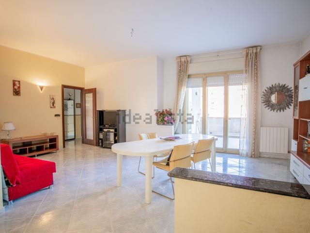 Appartamento in vendita di 150 m² in Via Luigi Vanvitelli, 130