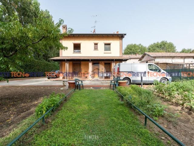 Appartamento in vendita di 150 m² in Via Modenese, 4102