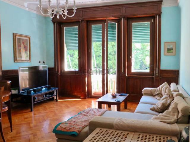 Appartamento in vendita di 150 m² in Via Monte Zovetto
