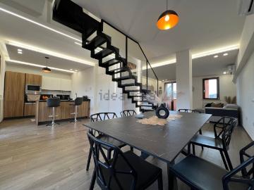Appartamento in vendita di 150 m² in Via Montecchio, 162