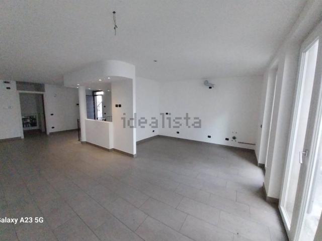 Appartamento in vendita di 150 m² in Via Magenta
