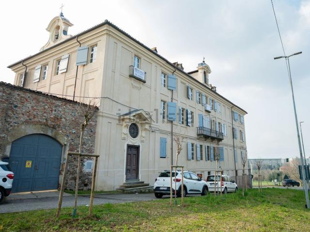 Appartamento in vendita di 150 m² in Via Martiri Aprile, 76