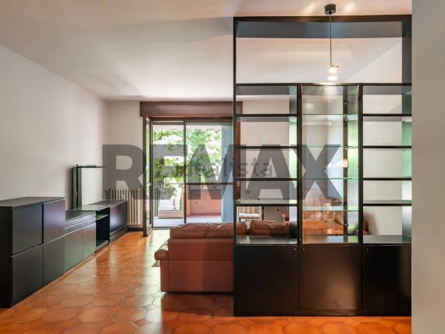 Appartamento in vendita di 150 m² in Via Martiri Cefalonia, 53