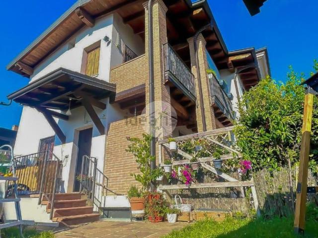 Appartamento in vendita di 150 m² in Via Marziale Cerutti, 11