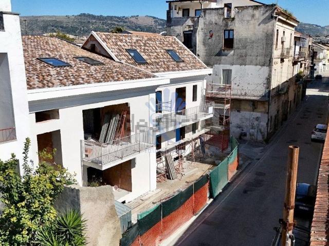 Appartamento in vendita di 150 m² in Via Michele Camusso