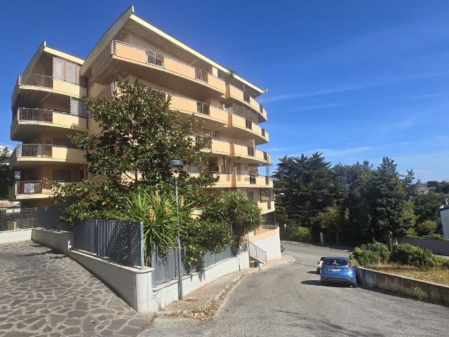 Appartamento in vendita di 150 m² in Via Michele Ciafardini