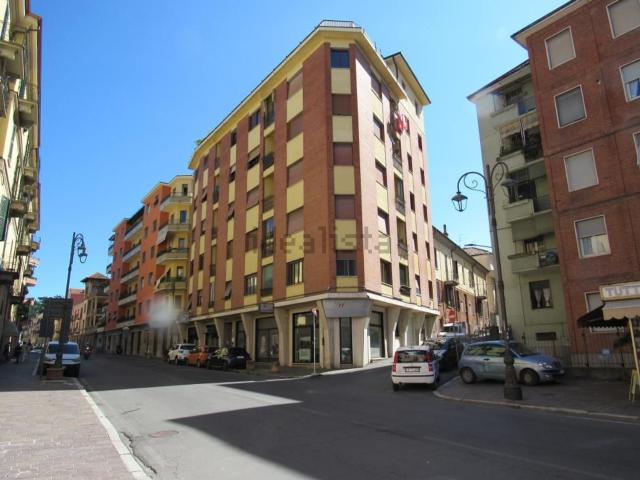 Appartamento in vendita di 150 m² in Via Nizza, 8