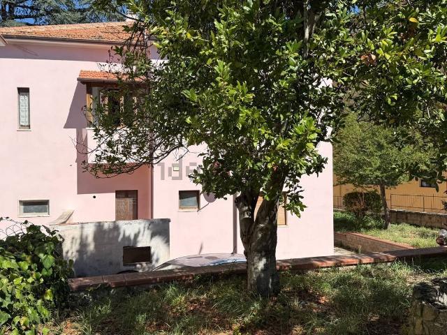 Appartamento in vendita di 150 m² in Via Niccola Ciacci, 142