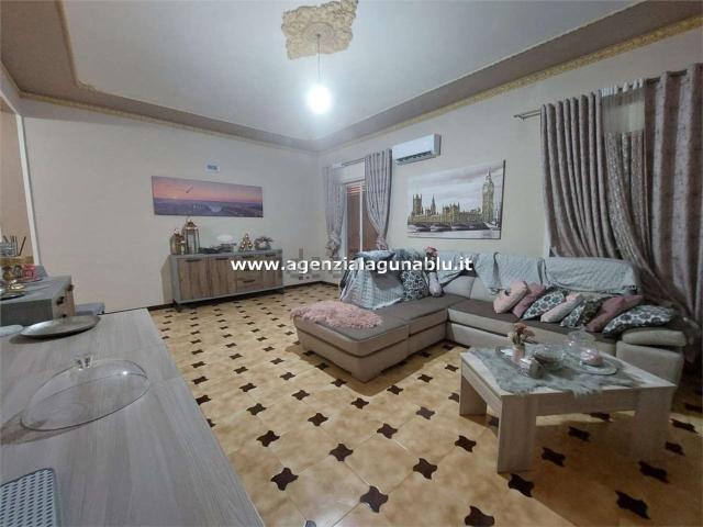 Appartamento in vendita di 150 m² in Via Salemi