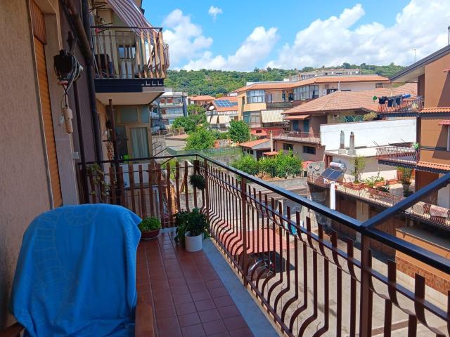 Appartamento in vendita di 150 m² in Via Salvo D&apos Acquisto