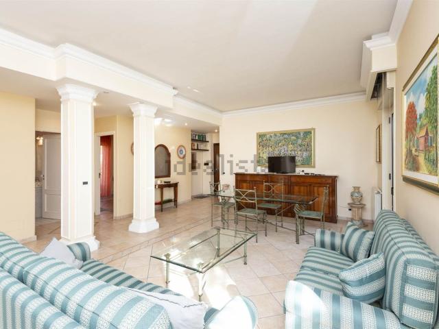 Appartamento in vendita di 150 m² in Via Salvatore Seminara, 21