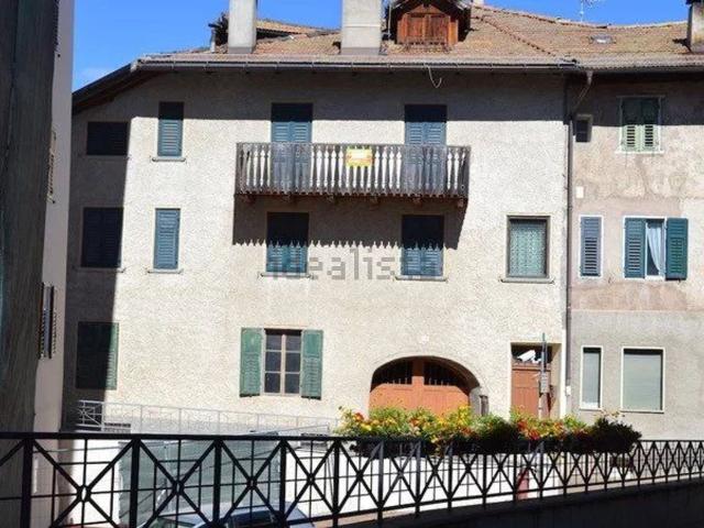 Appartamento in vendita di 150 m² in Via Santa Lucia, 12