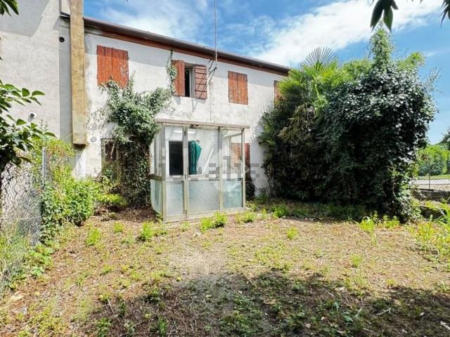 Appartamento in vendita di 150 m² in Via Schiavonia Casale, 50