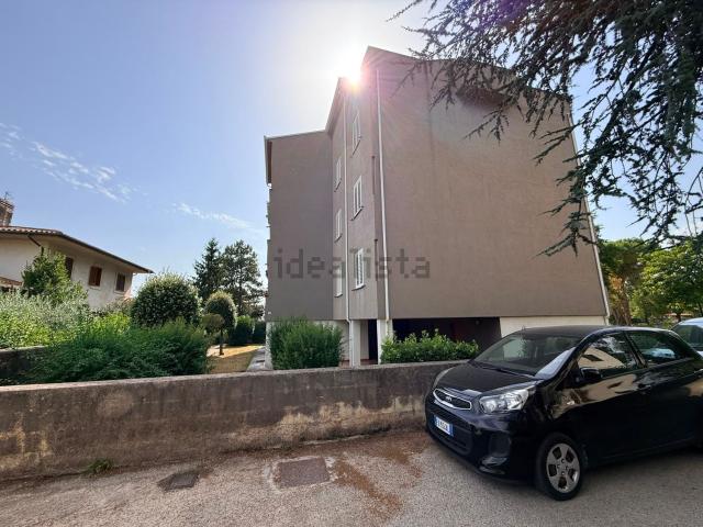 Appartamento in vendita di 150 m² in Via Siena