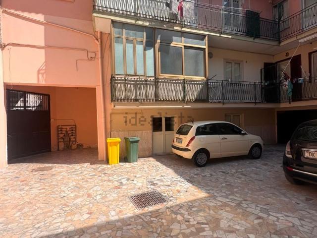 Appartamento in vendita di 150 m² in Via Silvio Pellico