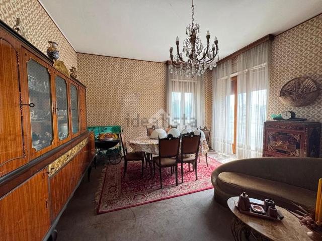 Appartamento in vendita di 150 m² in Via Stazione, 2