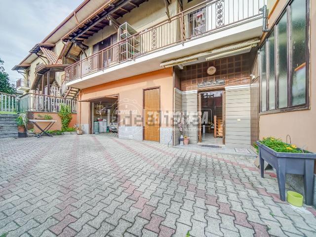Appartamento in vendita di 150 m² in Via Stazione