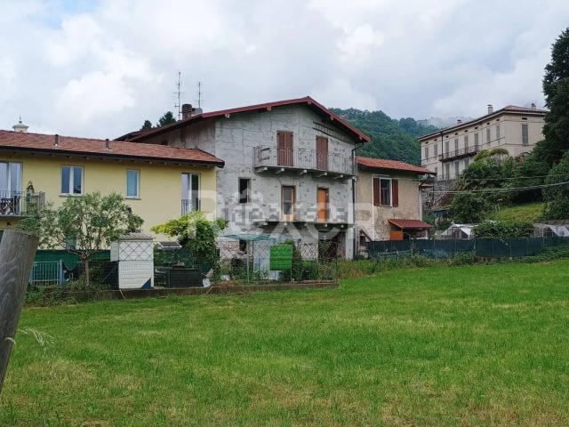 Appartamento in vendita di 150 m² in Via Streccione