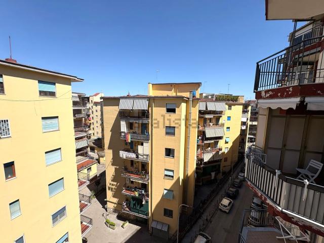 Appartamento in vendita di 150 m² in Via Svizzera, 51