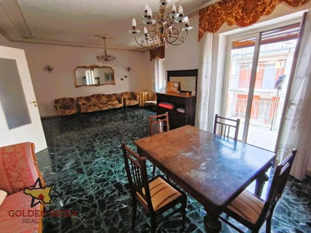 Appartamento in vendita di 150 m² in Via Po