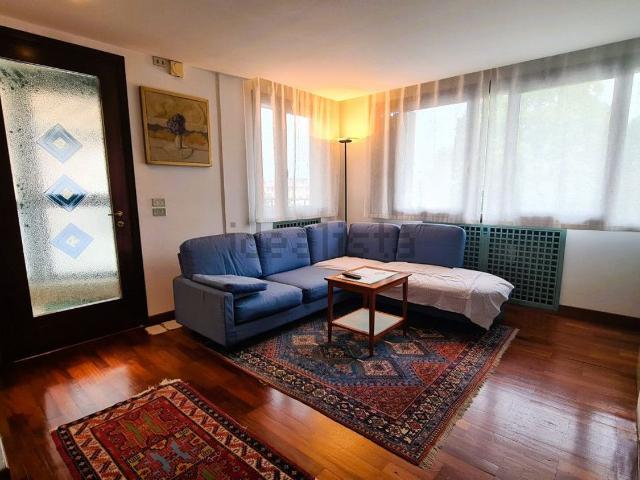 Appartamento in vendita di 150 m² in Via Podgora, 47