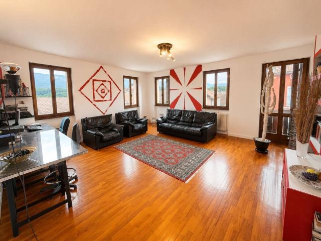 Appartamento in vendita di 150 m² in Via per Nogarè, 67