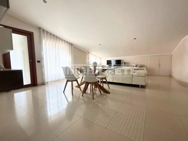 Appartamento in vendita di 150 m² in Via Pietro Colletta
