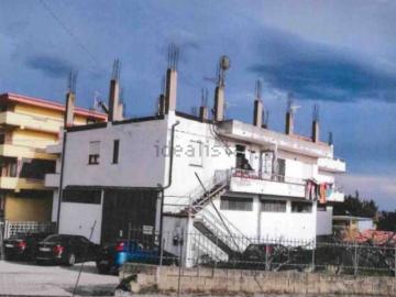Appartamento in vendita di 150 m² in Via Roccani