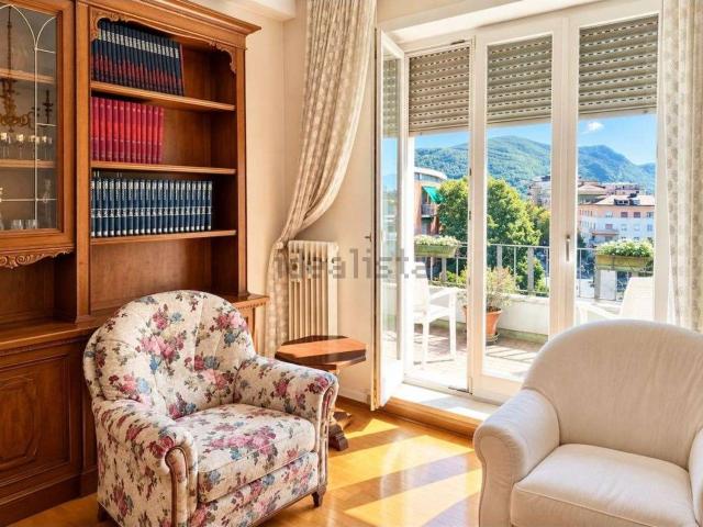 Appartamento in vendita di 150 m² in Via Roma