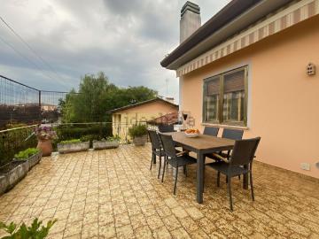 Appartamento in vendita di 150 m² in Via Roma