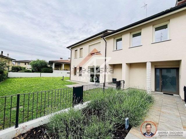 Appartamento in vendita di 150 m² in Via Roma, 290