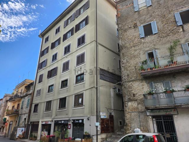 Appartamento in vendita di 150 m² in Via Raffaele Ambrosetti