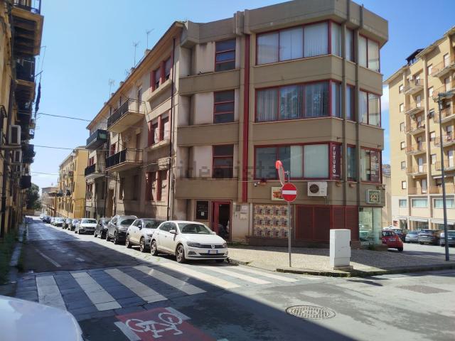 Appartamento in vendita di 150 m² in Via Regina Elena, 9
