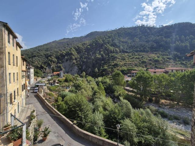 Appartamento in vendita di 150 m² in Via Rivaira