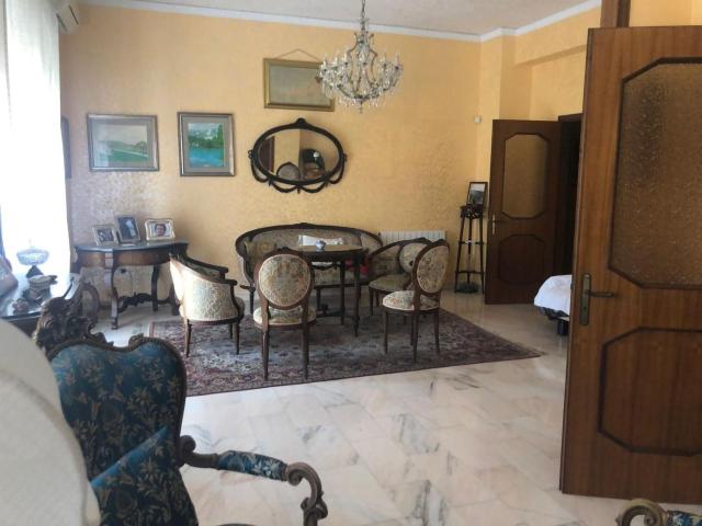 Appartamento in vendita di 150 m² in Via Tevere