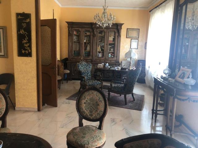 Appartamento in vendita di 150 m² in Via Tevere