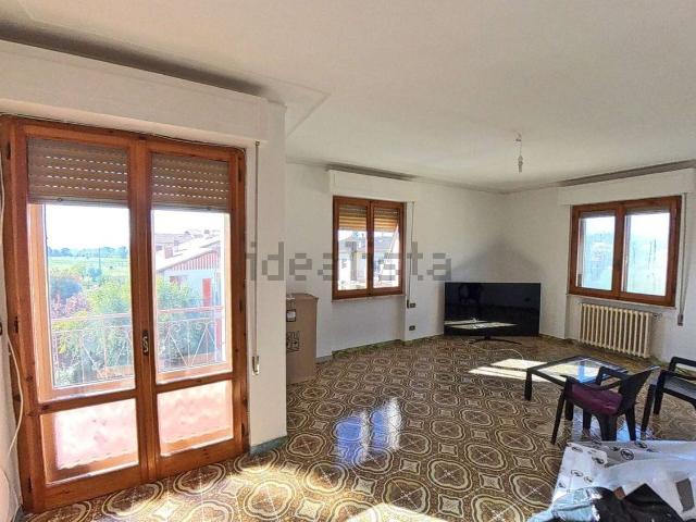 Appartamento in vendita di 150 m² in Via Tiberina Sud, 2