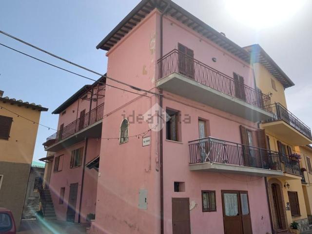 Appartamento in vendita di 150 m² in Via Trieste, 2
