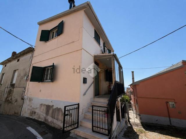 Appartamento in vendita di 150 m² in Via Umberto, 19